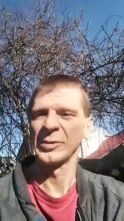 jestem na podwórku ptarzka pokarze wam S01E884