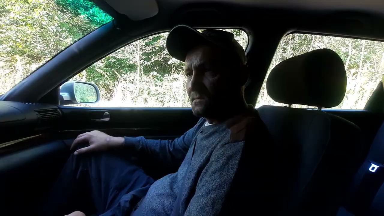 Andrzej chce pozdrowić Dorotę S01E671