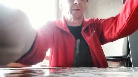 Siniedanie jem jajecznica z kiełbasą i dobrego czosnek S01E1606