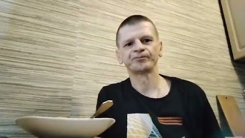 Wrytki sobie jem z kefirem jak lord... S01E656