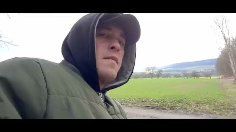 Nowe miejsce dla Majora. Niemiecki las. S01E455