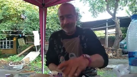 Janek pysznie je S01E10