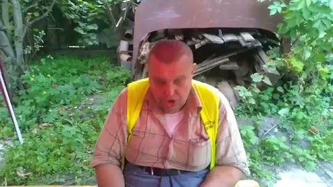 Krzysiek modli się S01E26