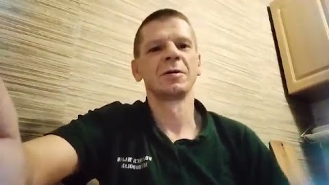 Mamy jusz piotek trochę siniegu napadalo jest zima S01E485