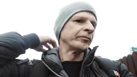 Wyszedłem na spacer i chłodno jest.... S01E1230