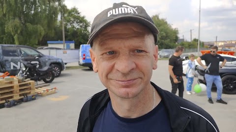 Major testuje sportowe fury S01E1908