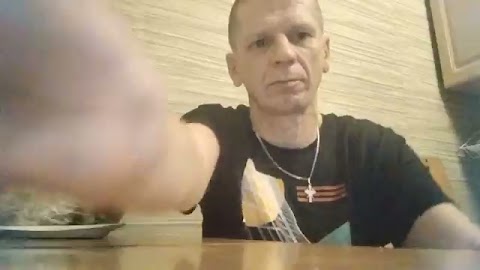 Musiałem ponczka ziesici dawno nie jadlem bo knur zabieral dla mnie!!!! S01E1553